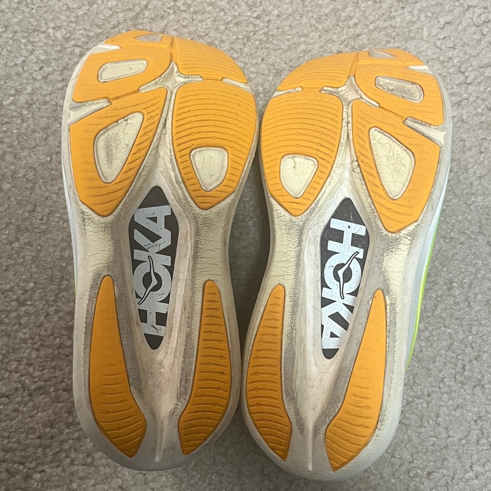 Hoka Rocket X 2 carbon plated running shoes - size 7. - Picture 5 of 8